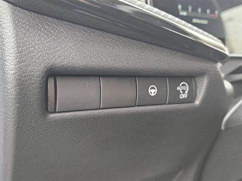 New 2026 Nissan Kicks SR image 27