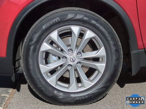 Used 2015 Nissan Rogue SV w/ SV Premium Package image 13