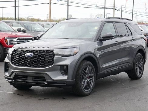 New 2026 Ford Explorer ST-Line w/ ST-Line Street Pack image 7
