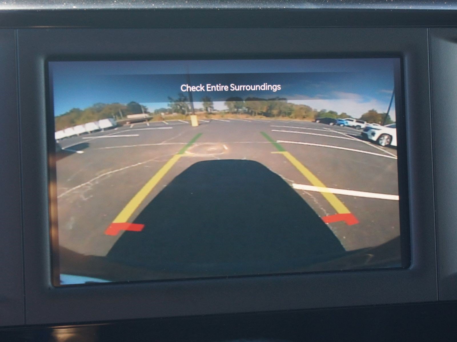 Used 2023 Chrysler Voyager LX FWD image 6