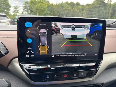 Used 2023 Volkswagen ID.4 Pro image 18