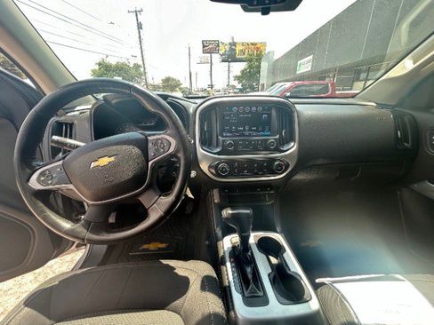 Used 2018 Chevrolet Colorado LT w/ Safety Package image 17