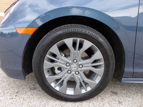 Used 2025 Honda Odyssey Touring image 14