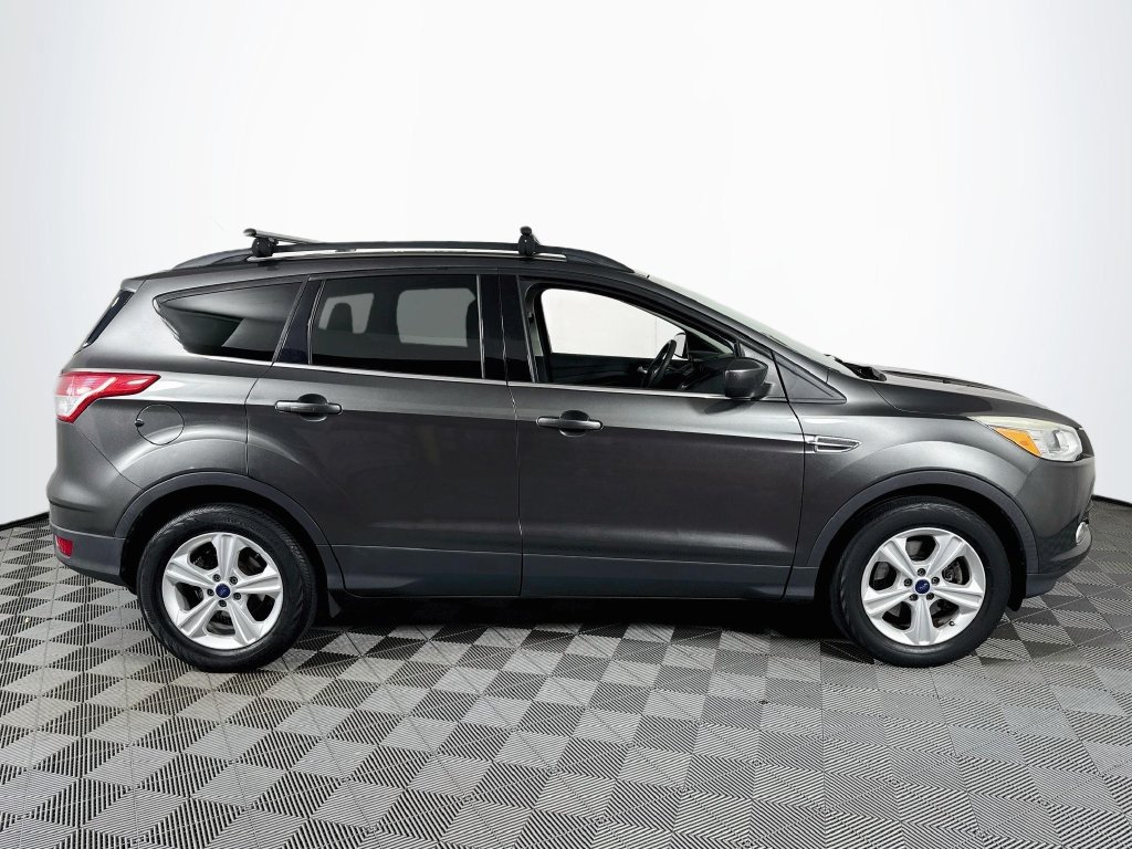 Used 2016 Ford Escape SE w/ Equipment Group 201A AWD/4WD image 8