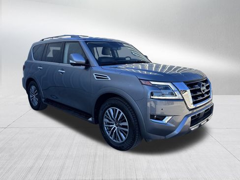 Used 2023 Nissan Armada SL image 3