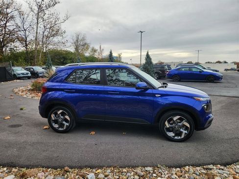 Certified 2024 Hyundai Venue SEL image 6