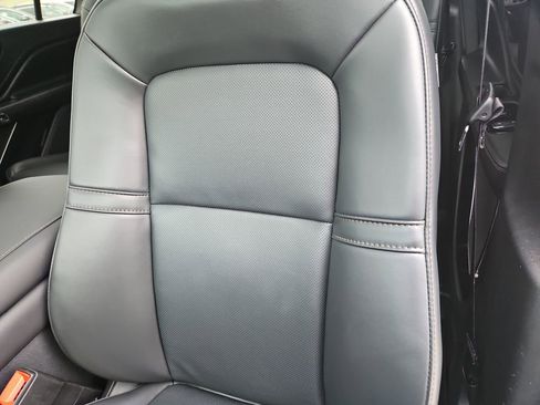 Used 2025 Lincoln Aviator 2WD image 15