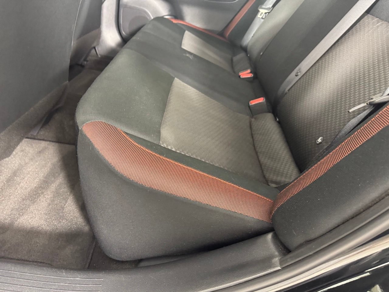 Used 2025 Nissan Versa SR FWD image 27