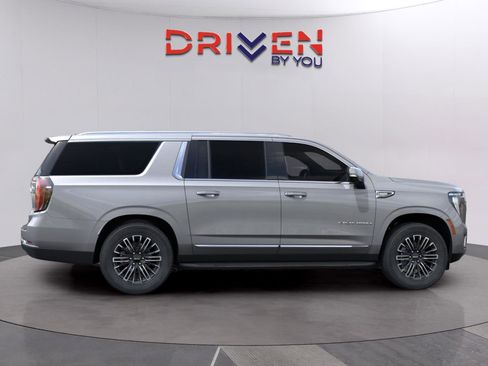 New 2026 GMC Yukon XL Elevation w/ Elevation Premium Package image 6