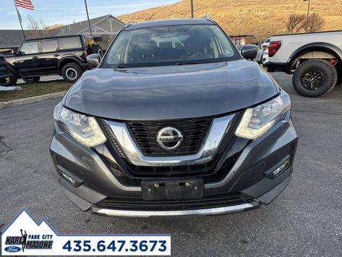 Used 2018 Nissan Rogue SV image 8