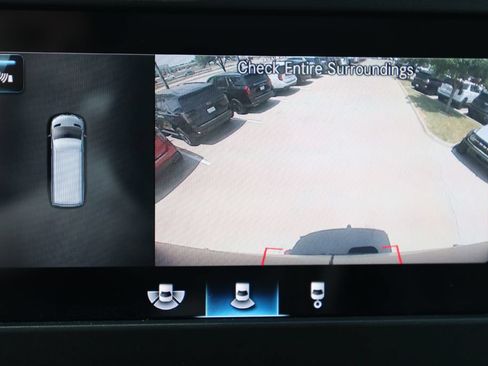 Used 2022 Mercedes-Benz Sprinter 4500 image 25