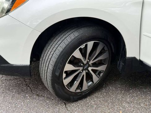 Used 2015 Subaru Outback 2.5i Limited AWD/4WD image 6