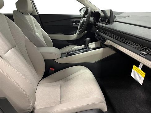 New 2025 Honda Accord SE image 27