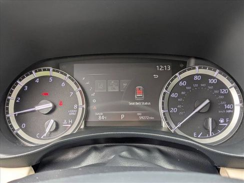 Used 2022 Toyota Highlander XLE image 11