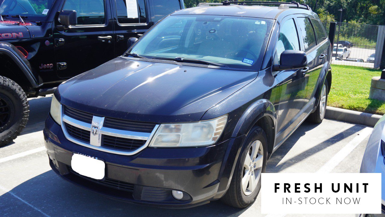 Used 2010 Dodge Journey SXT w/ Flexible Seating Group FWD image 1