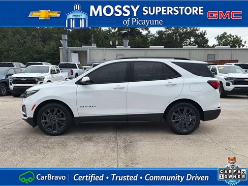 Certified 2022 Chevrolet Equinox RS w/ RS Leather Package FWD image 3