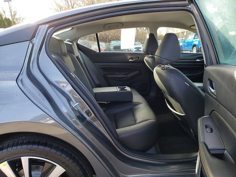 Used 2021 Nissan Altima 2.5 SR image 17