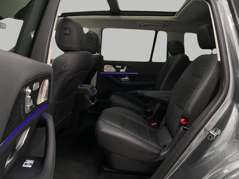 Certified 2025 Mercedes-Benz GLS 450 4MATIC image 31