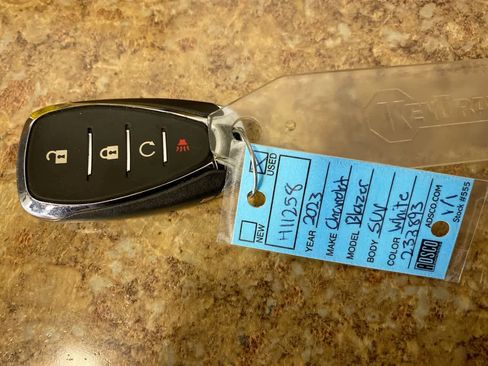 Used 2023 Chevrolet Blazer LT image 9