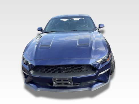Used 2020 Ford Mustang Coupe w/ Equipment Group 101A RWD image 5