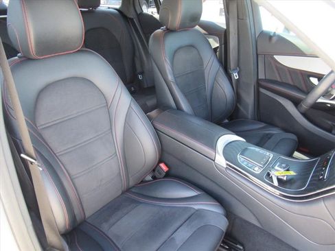 Used 2022 Mercedes-Benz GLC 43 AMG 4MATIC image 9