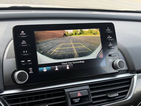 Used 2018 Honda Accord Sport image 33