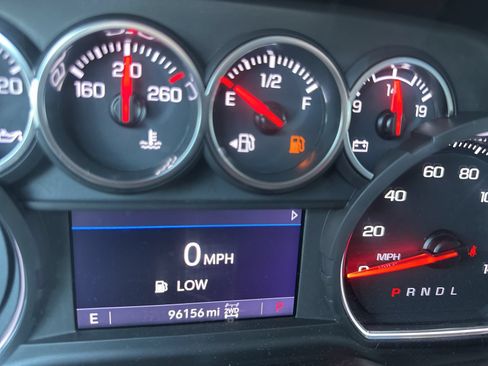 Used 2021 Chevrolet Silverado 1500 RST w/ LPO, Dark Essentials Package AWD/4WD image 29