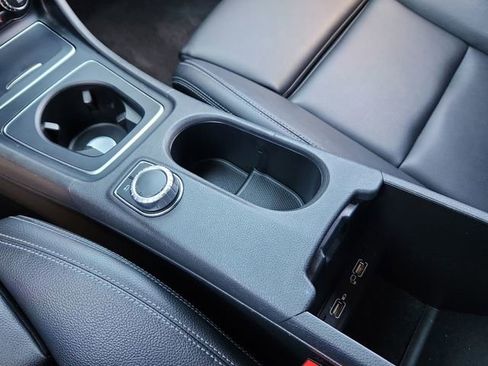 Used 2018 Mercedes-Benz CLA 250 image 43