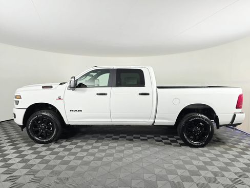 New 2026 RAM 3500 Big Horn AWD/4WD image 7