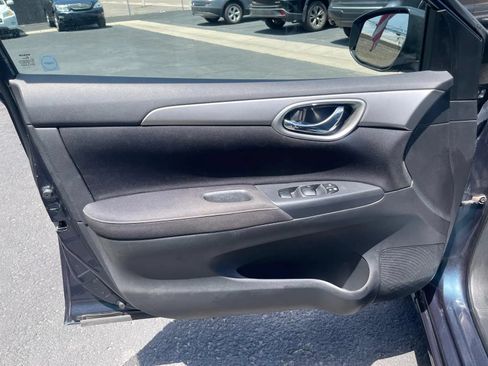 Used 2014 Nissan Sentra SV FWD image 18
