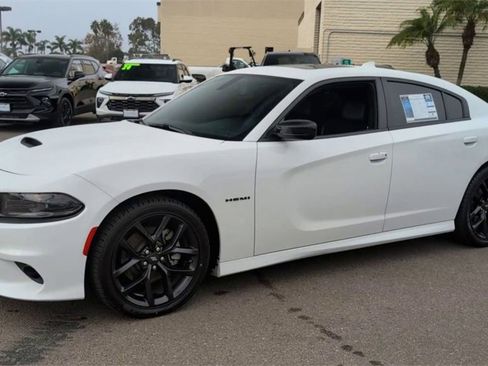 Used 2022 Dodge Charger R/T w/ Plus Group image 4