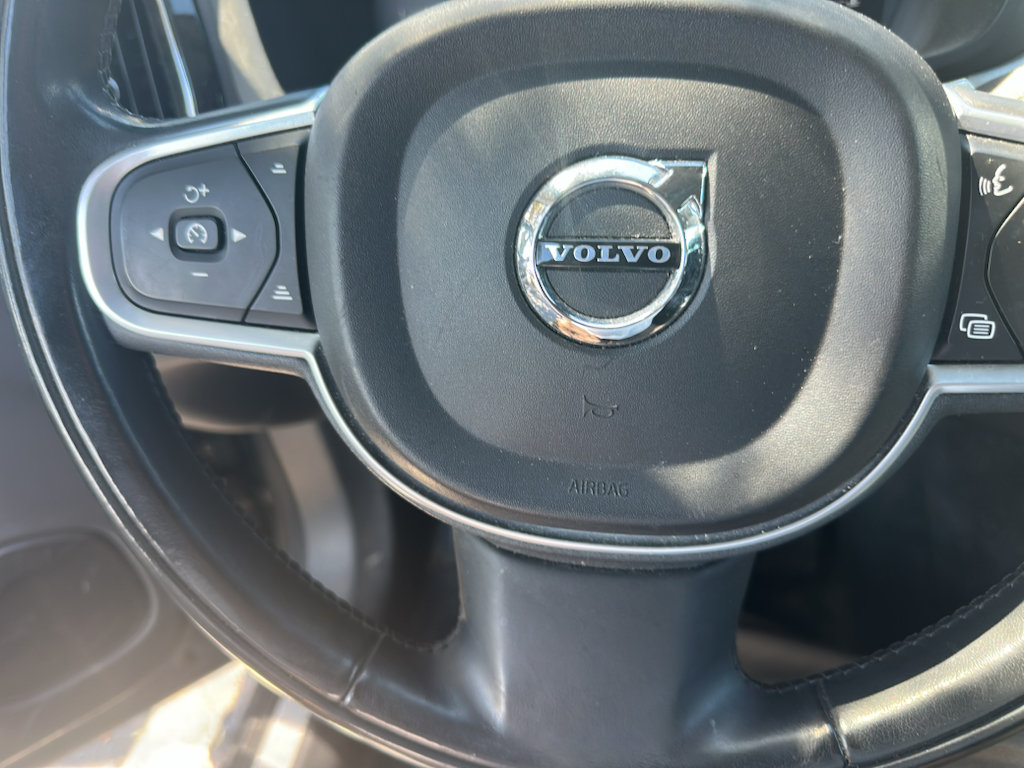 Used 2018 Volvo XC60 T5 Momentum AWD/4WD image 14