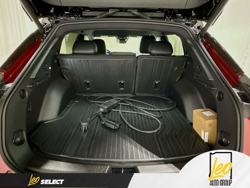 Used 2026 Chevrolet Equinox EV RS w/ Convenience Package II FWD image 28