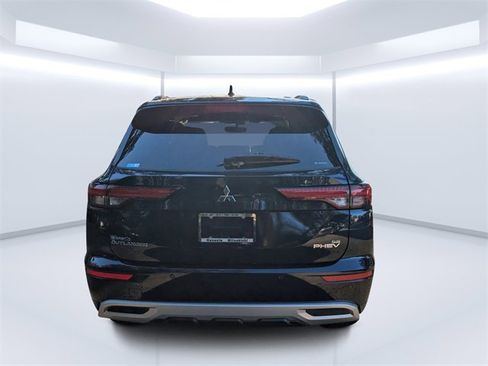 New 2025 Mitsubishi Outlander SEL image 4