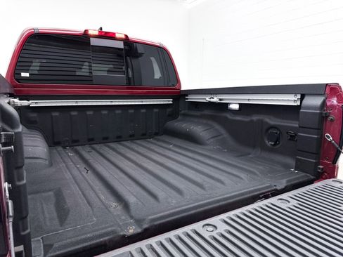 Used 2023 Nissan Frontier PRO-4X w/ Pro Convenience Package image 3