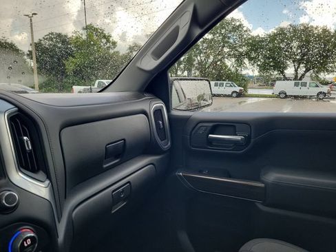 Used 2022 Chevrolet Silverado 1500 RST w/ Safety Package AWD/4WD image 29