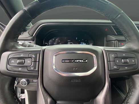 Used 2023 GMC Yukon XL Denali Ultimate w/ LPO, Floor Liner Package AWD/4WD image 15