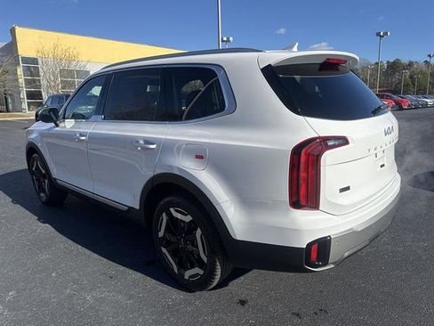 New 2025 Kia Telluride S image 4
