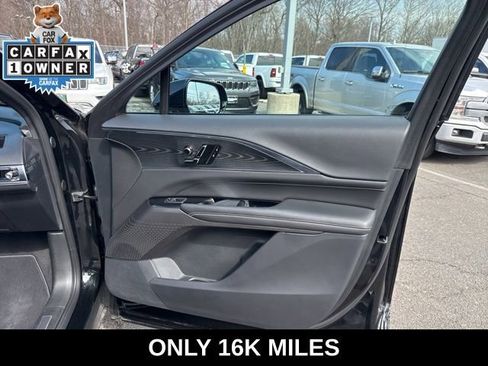 Used 2024 Cadillac Lyriq Sport image 37