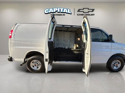 Used 2023 GMC Savana 2500 w/ Driver Convenience Package image 35