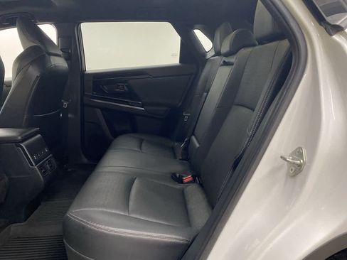 Used 2023 Toyota bZ4X Limited image 18