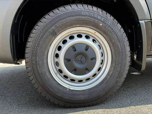 New 2025 Mercedes-Benz Sprinter 3500 image 10