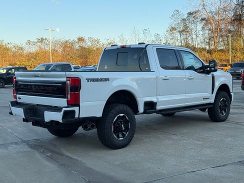 New 2026 Ford F350 Platinum w/ Tremor Off-Road Package image 6