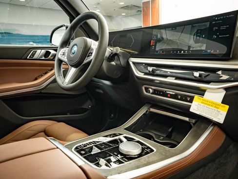 New 2026 BMW X5 xDrive50e w/ M Sport Package AWD/4WD image 47