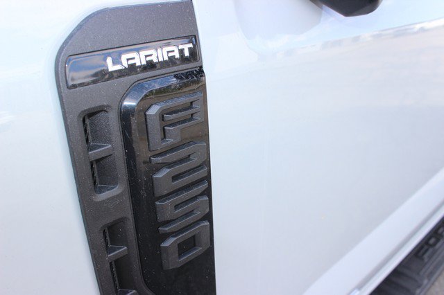 Used 2025 Ford F250 Lariat w/ Black Appearance Package AWD/4WD image 2