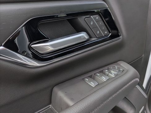 New 2026 GMC Yukon Denali w/ Advanced Technology Package AWD/4WD image 12