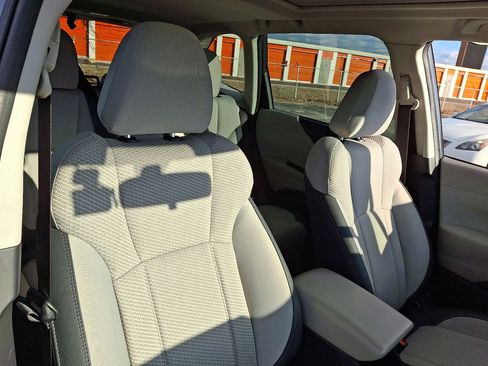 Used 2023 Subaru Forester Premium image 13