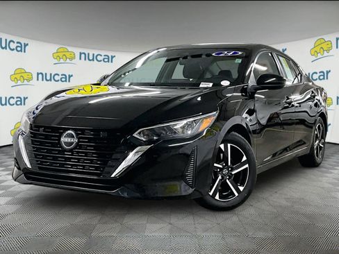 Used 2024 Nissan Sentra SV image 3