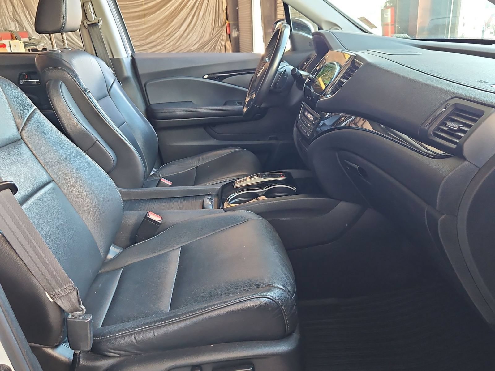 Used 2020 Honda Pilot Touring image 30