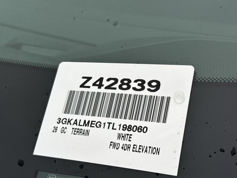 Used 2026 GMC Terrain Elevation w/ Elevation Premium Package image 36